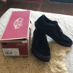 EUC Vans Old Skool Flame Wall w/box